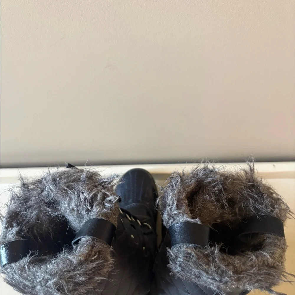 SOREL Joan of Arc winter boots. - Picture 11 of 12